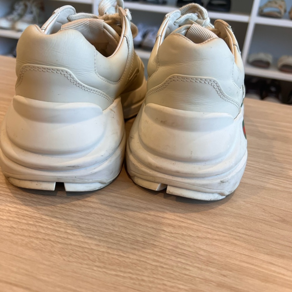Gucci Sneakers *AUTHENTIC* - Picture 4 of 6